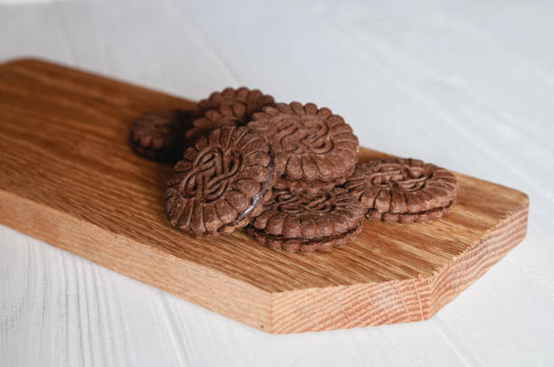 istock Extreme close-up image of chocolate chips cookies 914219810