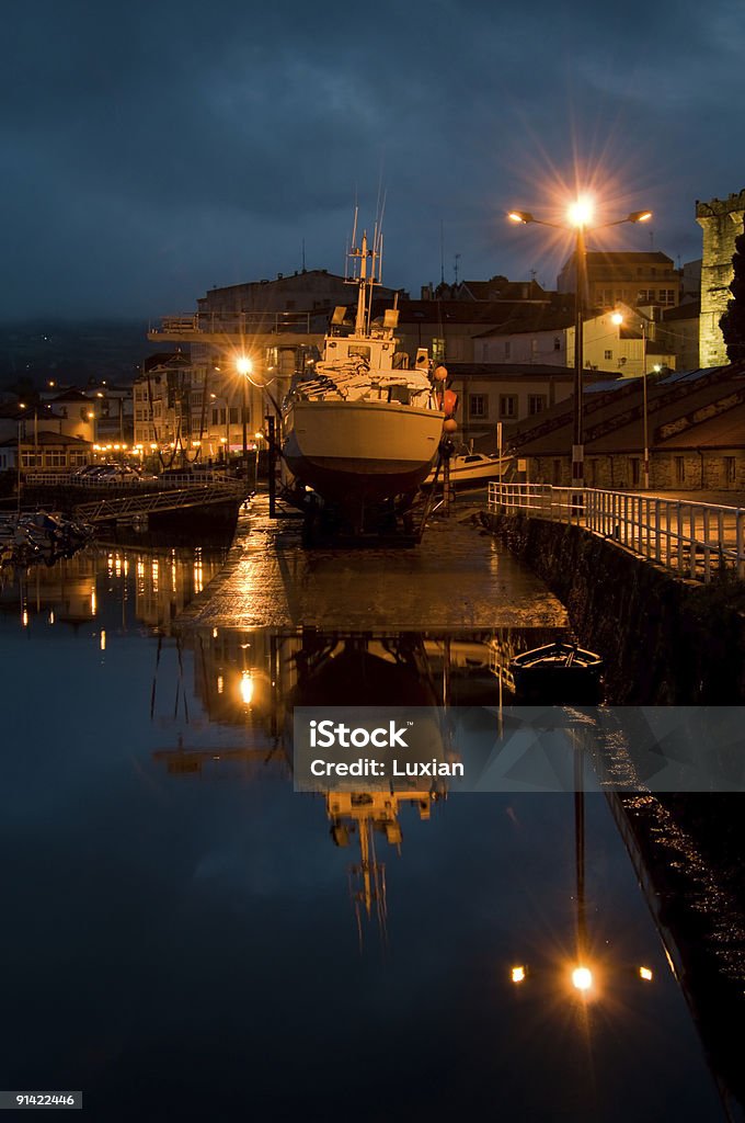 Puentedeume - Foto de stock de Noche libre de derechos