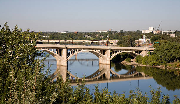 istock Saskatoon Bridges in Early Morning 91428072