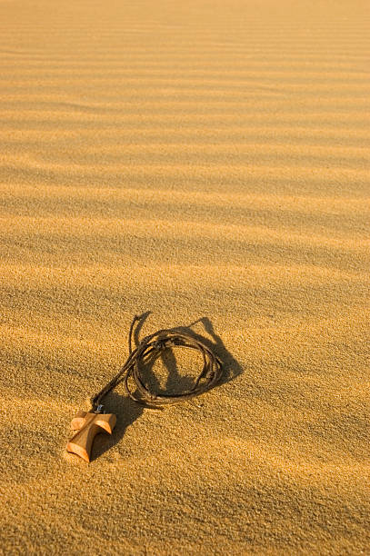 istock Cross in the desert 91428774