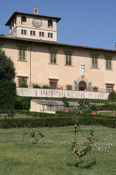istock Italian Villa in Tuscany 91429473