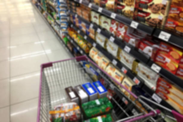 istock Blur shopping in supermarket. 914296832