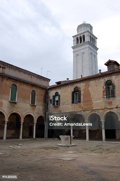 Cloisters Из Cattedrale Di San Pietro Castello Venice — стоковые фотографии и другие картинки Арка - архитектурный элемент