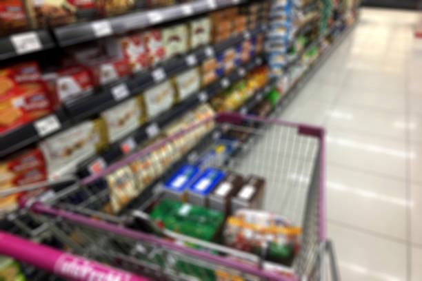 istock Blur shopping in supermarket. 914305642