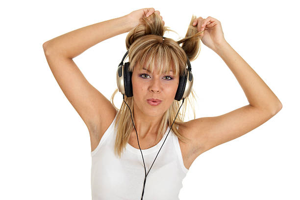 istock Girl Music 91431762