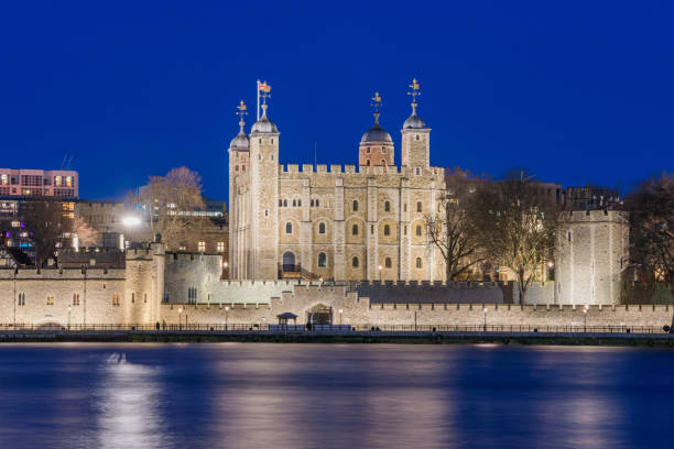 istock Tower of London along the River Thames 914326776