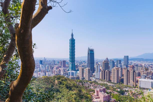 istock Taipei city view 914327134