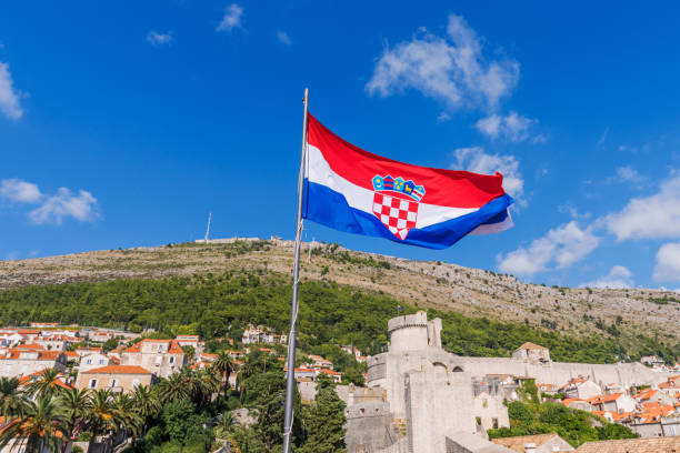 istock Croatian Flag in Dubrovnik 914327172