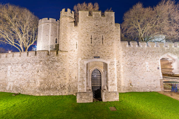 istock Tower of London 914328286
