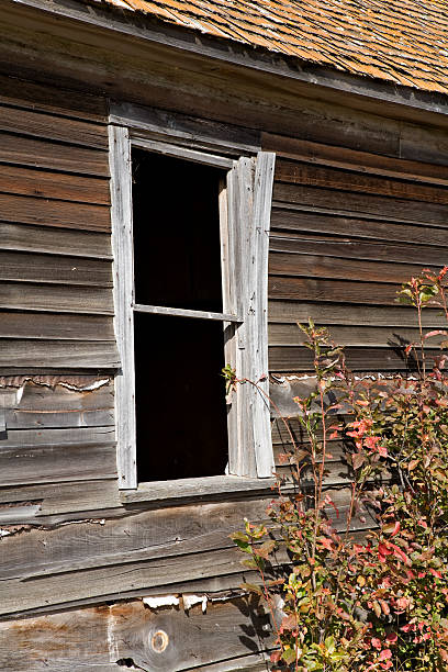istock Window of Abandoned Farmhouse 91436110