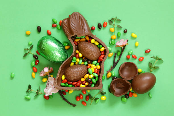 istock Easter decoration with chocolate eggs and candies for treats 914389222