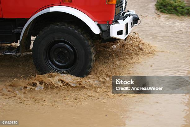 Fire Auto Beim Hochwassereinsatz Im Göttingen Nach Flood Level Marker 2007 Stockfoto und mehr Bilder von Überschwemmung