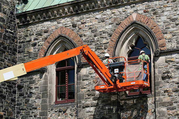 istock Inspecting Parliament Buildings 91439499