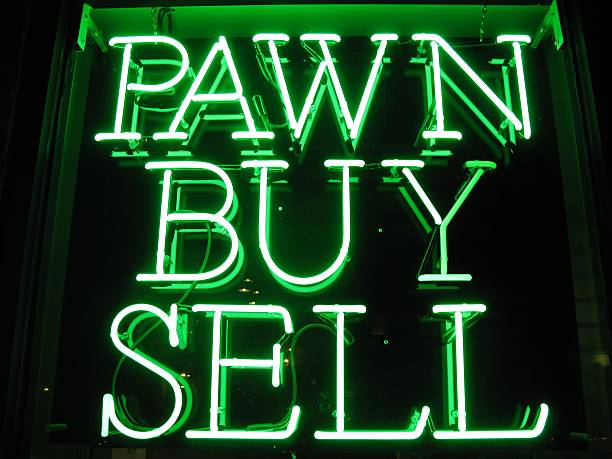 bauer shop bei nacht - pawn shop fotos stock-fotos und bilder