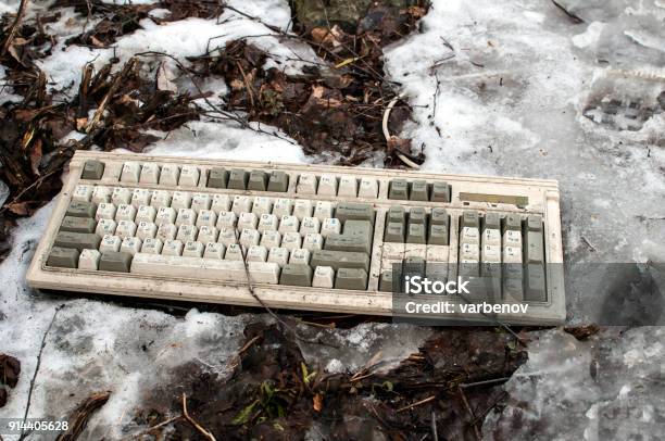 Verlassenen Computertastatur Stockfoto und mehr Bilder von Altertümlich - Altertümlich, Bulgarien, Computer