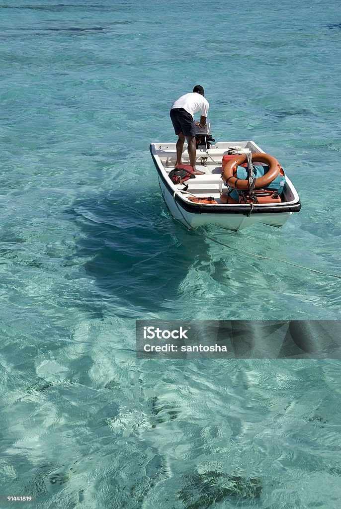 Лодка безопасности - Стоковые фото Бирюзовый роялти-фри