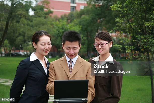 Asian Business Personen Stockfoto und mehr Bilder von Arbeiten - Arbeiten, Arbeitskollege, Berufliche Beschäftigung