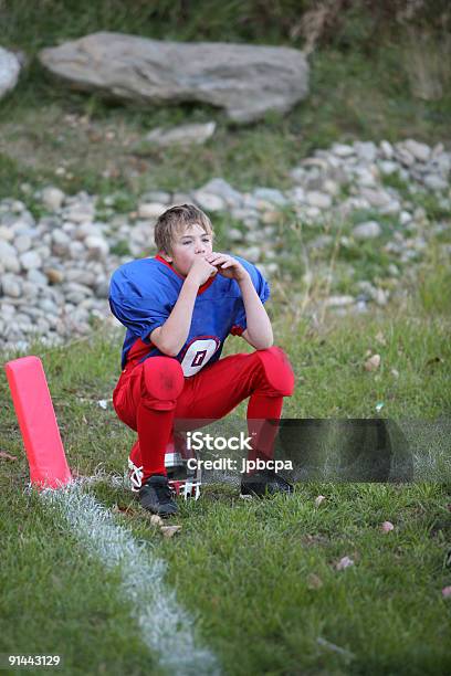 Ver O Jogo - Fotografias de stock e mais imagens de Atleta de reserva - Atleta de reserva, Linha Lateral, Futebol Americano