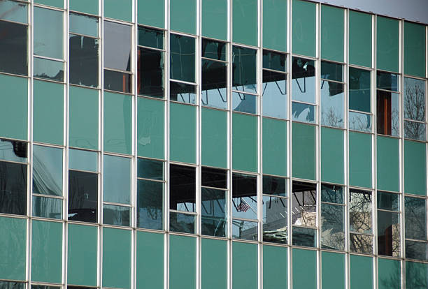 istock Medical clinic razing 91444641