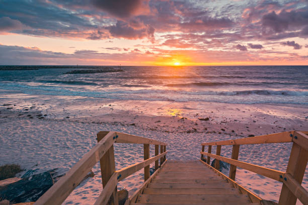 istock Adelaide shores at sunset 914450756