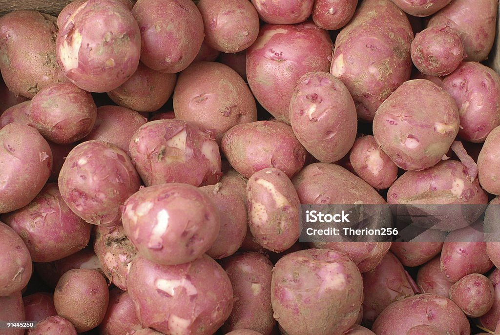 Red Norland batatas em um Farmer's Market - Foto de stock de Batata - Tubérculo royalty-free