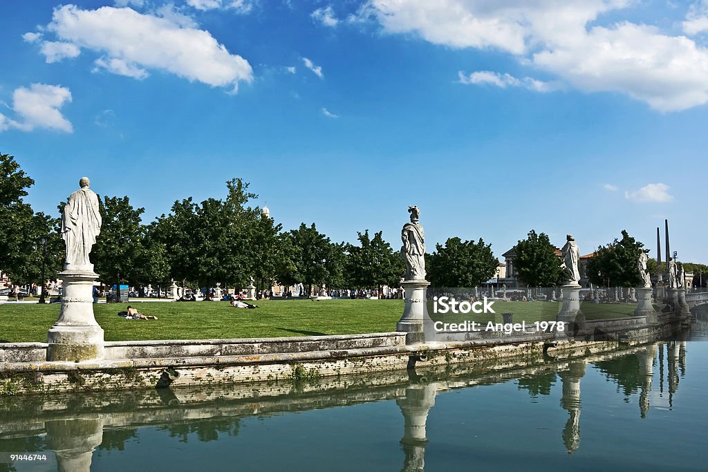 Canal praça pública - Royalty-free Arco - Caraterística arquitetural Foto de stock