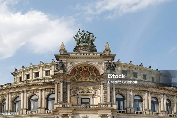 Semper Opera House Dresda - Fotografie stock e altre immagini di Arenaria - Roccia sedimentaria - Arenaria - Roccia sedimentaria, Beige, Blu