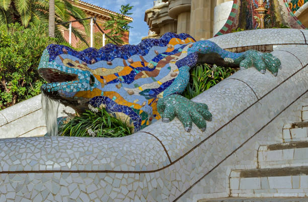 istock Dragon salamandra Antoni Gaudi, Barcelona 914485628
