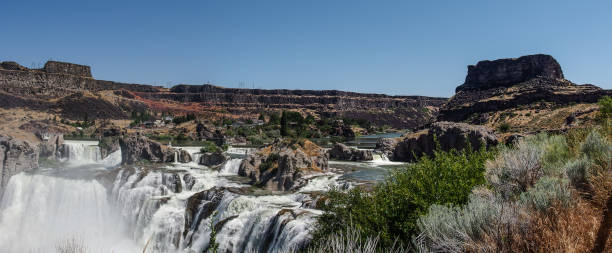 piękne wodospady shoshone falls w usa - shoshone falls zdjęcia i obrazy z banku zdjęć