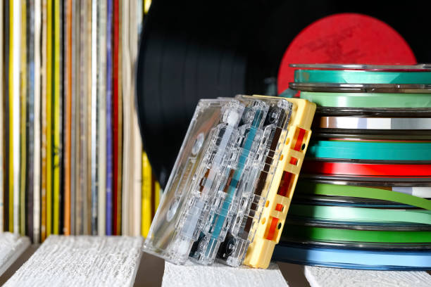 istock Music tapes and vinyl records 914520368