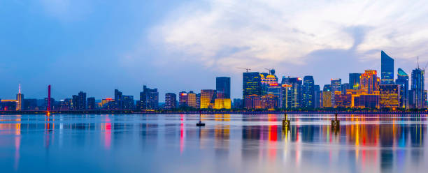 istock Chinese Hangzhou scenery and city skyline 914538320