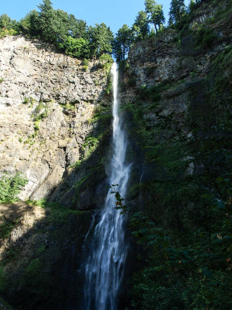 istock Beautiful landscape of Multnomah Falls in Oregon 914552428