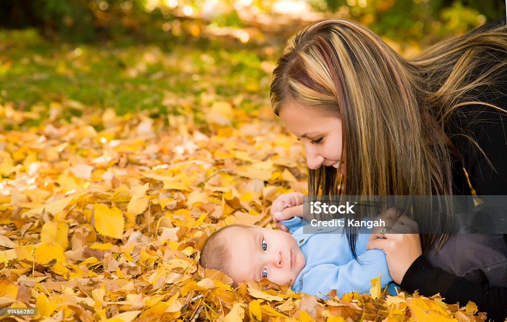 Mère et fils - Photo de Adulte libre de droits