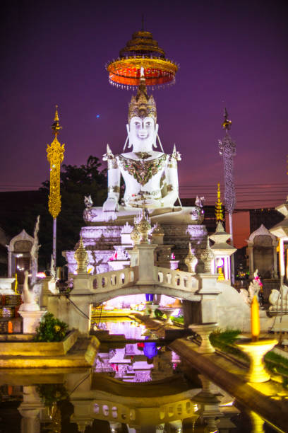 wat chiangrai (chiangrai tempel), lampang, thailand - bangkok province bangkok wat traditional culture stock-fotos und bilder