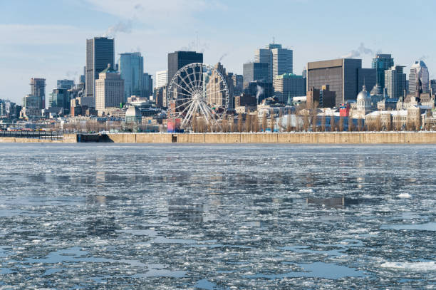 istock Montreal Skyline in winter (2018) 914590524