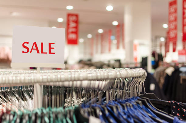 istock sale of clothing 914594052
