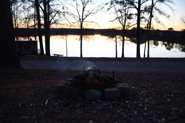istock Sunset on Lake Oconee in Georgia 914633110