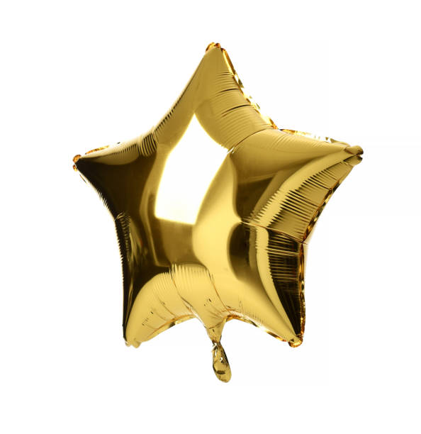 istock Single big gold star balloon object for birthday  party 914675798