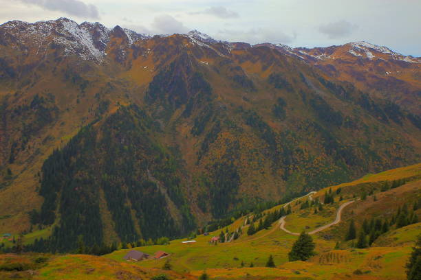 istock Idyllic landscape above Zillertal valley, dramatic Tyrol Snowcapped alps, Austria 914684130