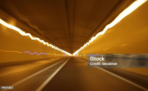 A Velocidade Do Veículo - Fotografias de stock e mais imagens de Abstrato - Abstrato, Amarelo, Carro