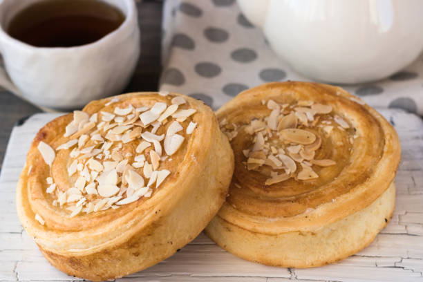 istock Denish with almond petals 914747576