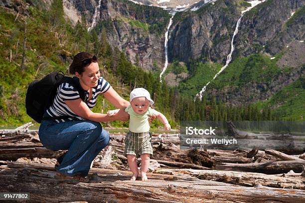 Primeiro Caminhada - Fotografias de stock e mais imagens de Montana - Montana, Glaciar, Bebé