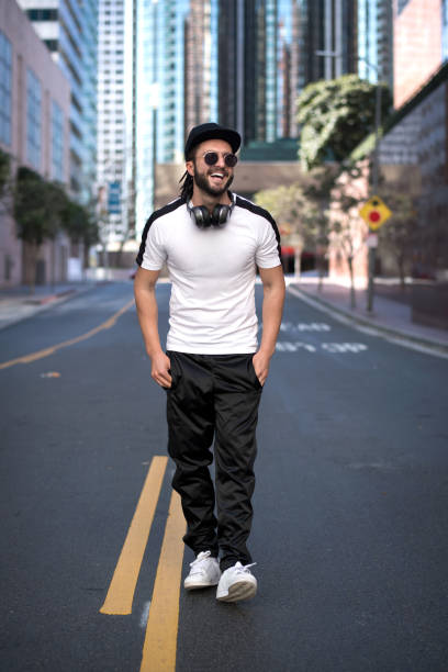 istock Young man in the city 914792316