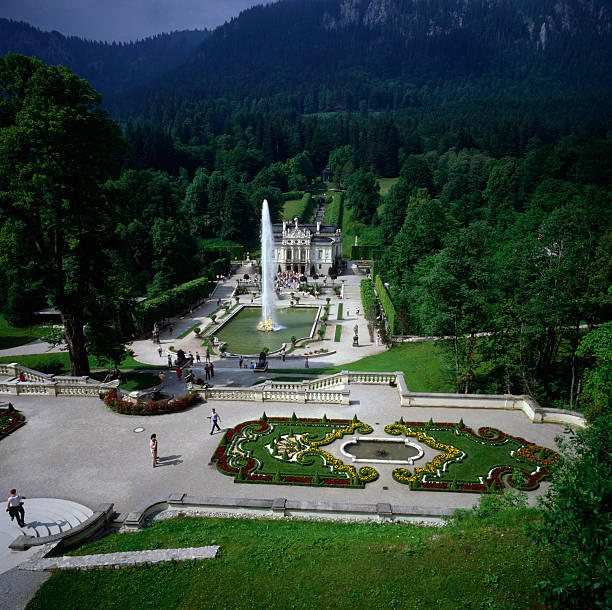 Schloss Linderhof Fotos Bilder und Stockfotos iStock