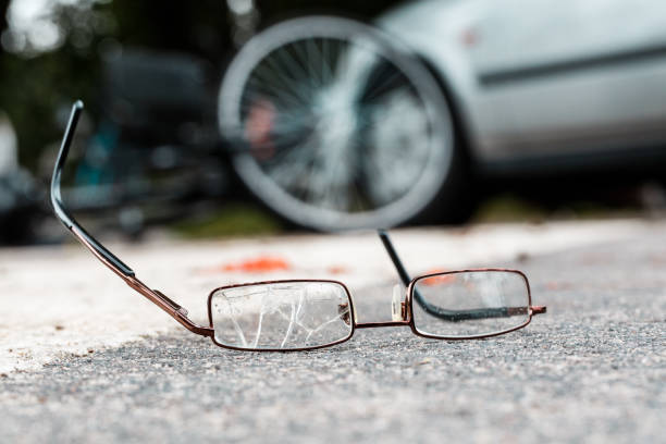 istock Broken glasses of a victim 914805862