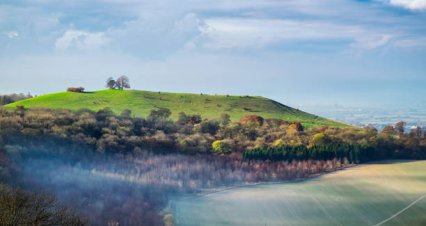 istock Autumn On Coombe Hill In The Chilterns, Buckinghamshire 914818058