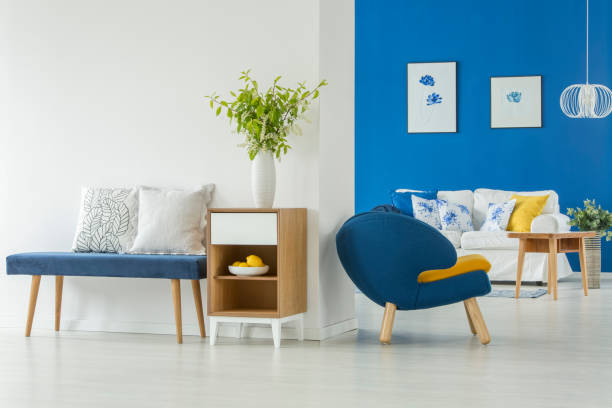 istock Flowers in cozy living room 914818996