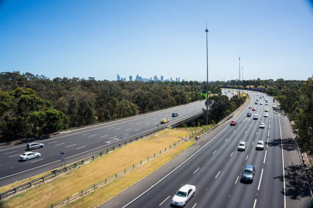 istock Traffic on the Eastern Freeway in Melbourne, Australia 914822152