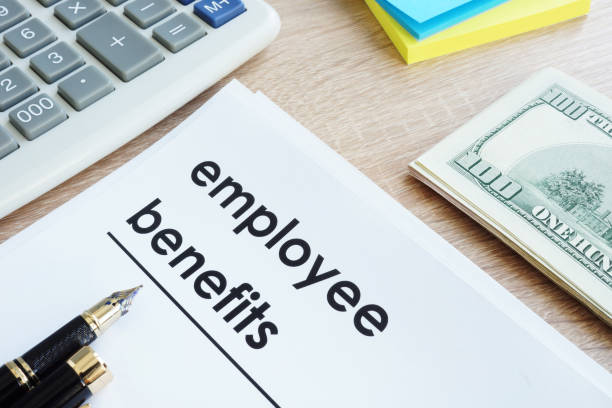 istock Document with title employee benefits on a desk. 914822994