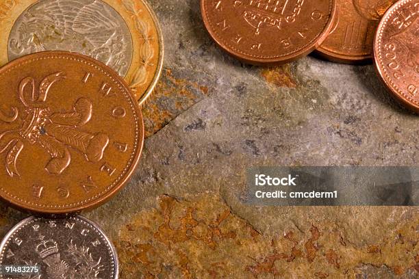 재무관련 동전 0명에 대한 스톡 사진 및 기타 이미지 - 0명, 거친, 금융